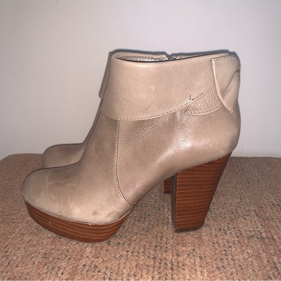 Gianni Bini Tan Leather Ankle Booties Bows - Picture 9 of 14